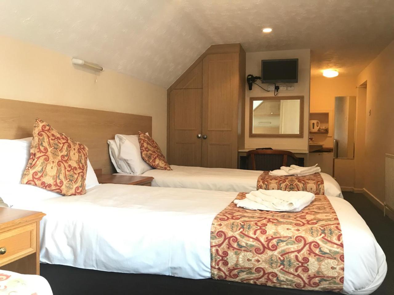 בורנמות' Hotel Capital מראה חיצוני תמונה